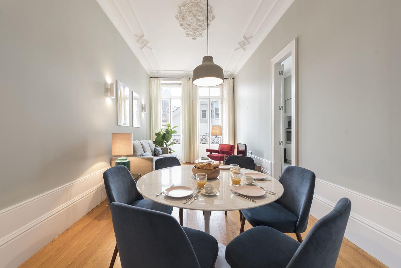 Lovelystay - Flower Stylish Apartment Porto Buitenkant foto