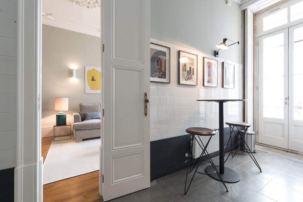 Lovelystay - Flower Stylish Apartment Porto Buitenkant foto
