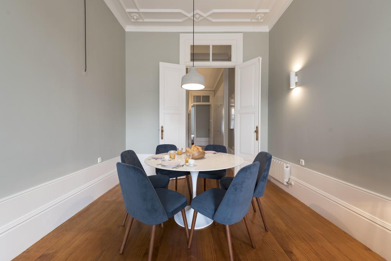 Lovelystay - Flower Stylish Apartment Porto Buitenkant foto